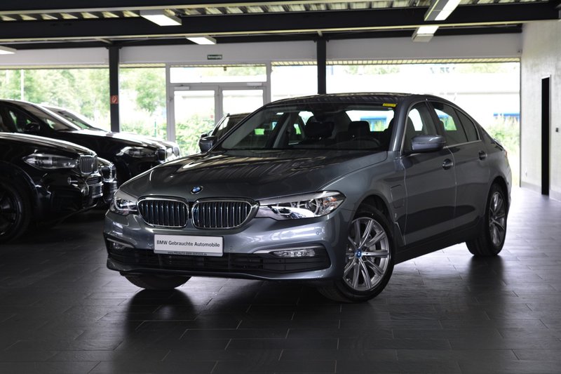 BMW 530e iPerformance Aut. Limousine HEAD-UP/LED/GLASDACH/HIFI/NAVI