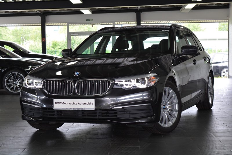BMW 530d Touring Aut. LED/HEAD-UP/NAVI PROF/PANORAMA/LEDER