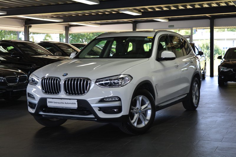 BMW X3 xDrive20d xLine Aut. LED/AHK/GLASDACH/HEAD-UP