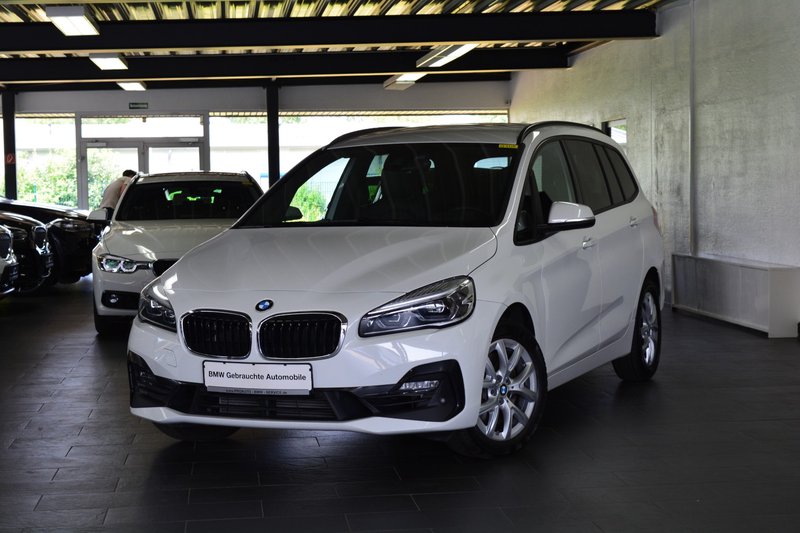 BMW 220i Gran Tourer Aut. Sport Line LED/HEAD-UP/NAVI PLUS/PARKASSISTENT/7-SITZER