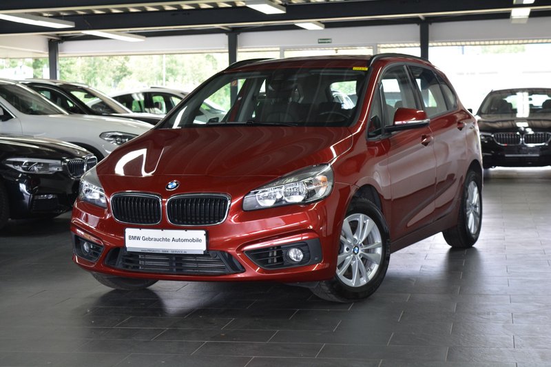 BMW 220d Active Tourer NAVI/SITZHEIZUNG/PARKASSISTENT/TEMPOMAT