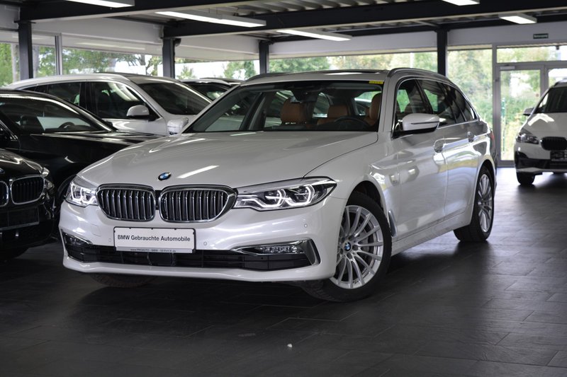 BMW 540i xDrive Touring Sport-Aut. Luxury Line AHK/LED/HEAD-UP/NAVI PROF/PANORAMA
