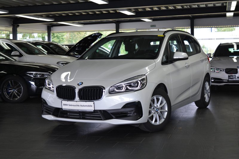 BMW 220i Aut. Active Tourer AHK/RFK/DRIVINGASSISTANT/ADAPTIVLED
