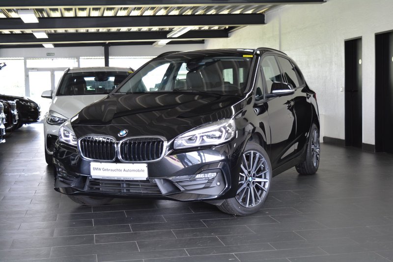 BMW 220d xDrive Sport Line PANORAMA/RFK/AHK/NAVIPLUS
