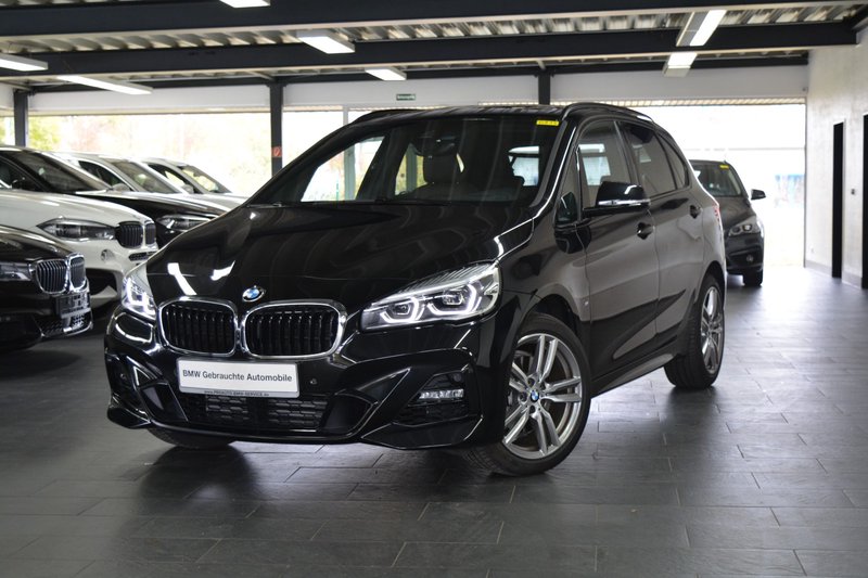 BMW 220i Active Tourer Sport-Aut. M Sport LED/HUD/NAVI/PANORAMA/HARMANKARDON