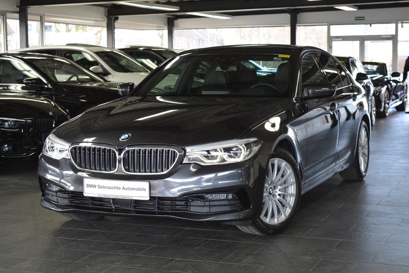 BMW 530d Limousine Sport-Aut. Sport Line LED/HUD/GLASDACH/6DTEMP