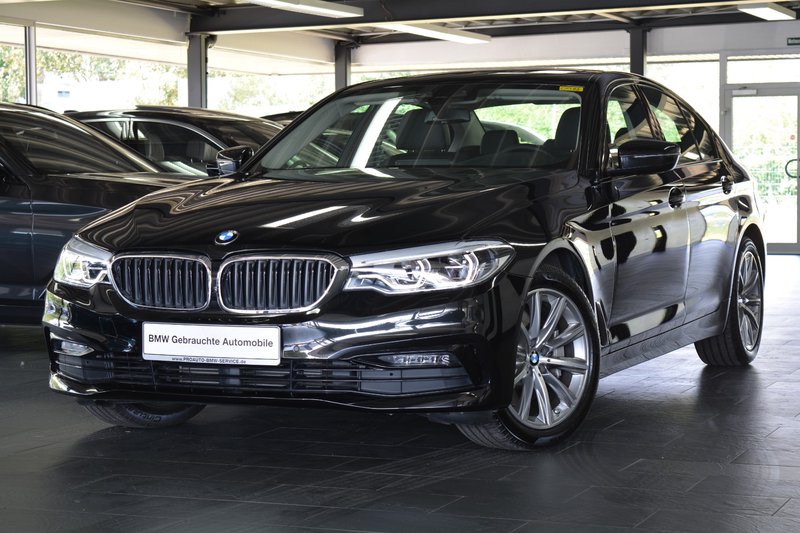 BMW 530d xDrive Sport Line LED/GLASDACH/HEAD-UP/STANDHEIZUNG/DAB