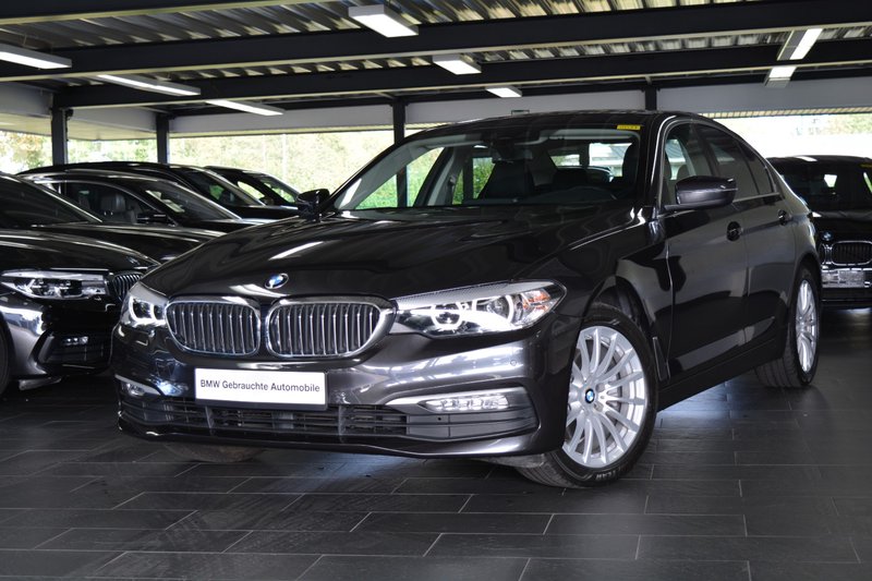 BMW 520d HEAD-UP/NAVI/GLASDACH/KAMERA/HIFI