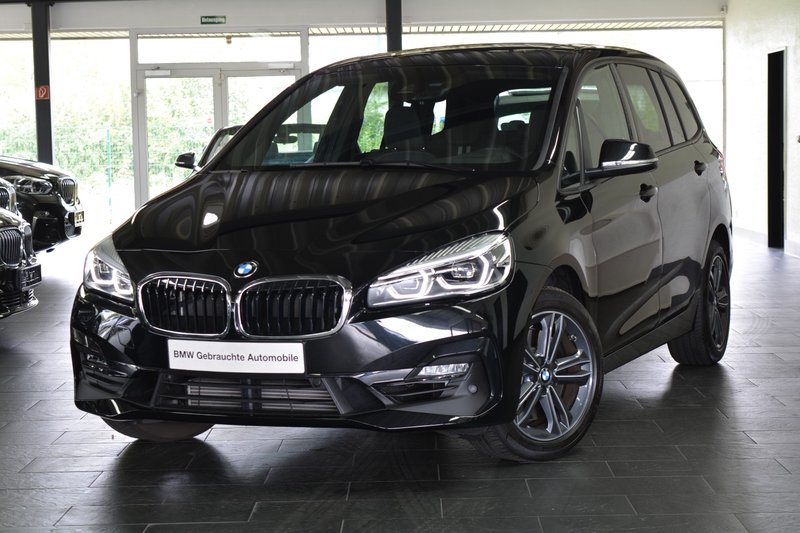 BMW 220i Gran Tourer Sport Line LED/HEAD-UP/NAVI PLUS/PANORAMA/KAMERA