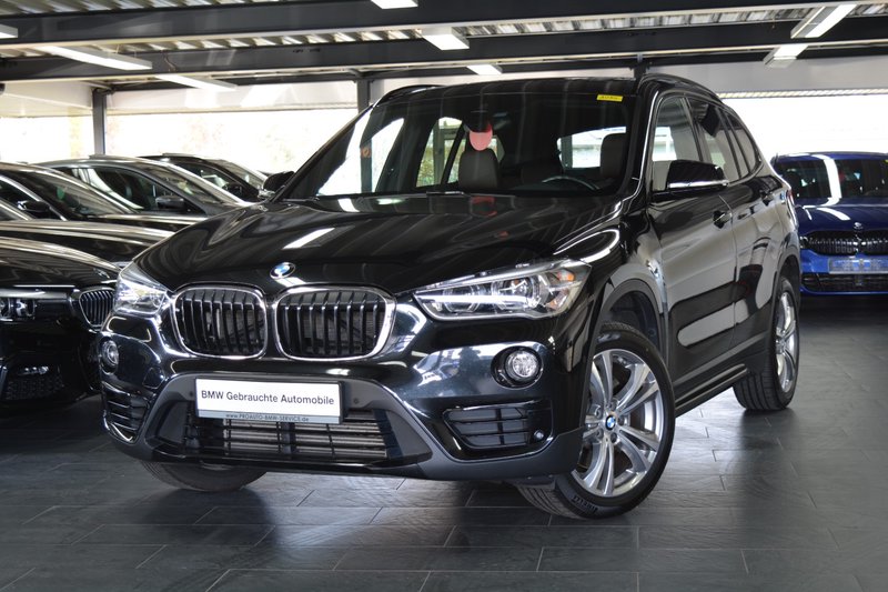 BMW X1 xDrive 20 i Sport Line LED/HEAD-UP/NAVI PLUS/KAMERA