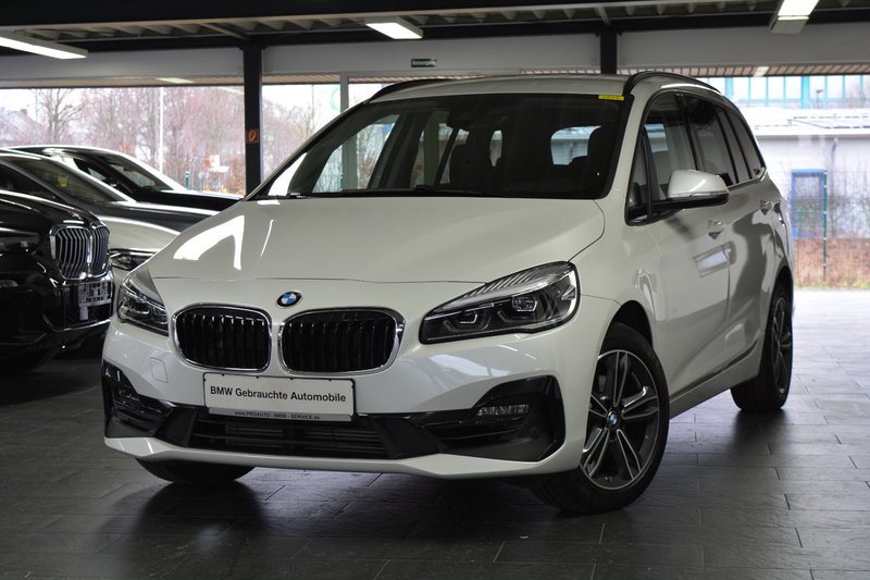 BMW 216i Gran Tourer Sport Line NAVI/AHK/7SITZE/RFK