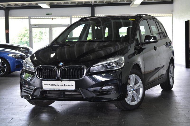BMW 216i Gran Tourer Sport Line 7-SITZER/AHK/NAVI/LED