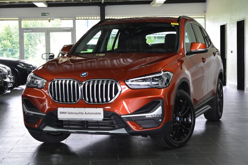 BMW X1 xDrive 20 d xLine AHK/HEAD-UP/PANORAMA/NAVI PLUS/DAB