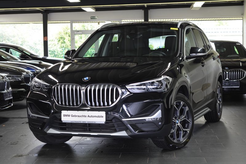 BMW X1 xDrive 20 d xLine AHK/LED/NAVI/PANORAMA/KAMERA