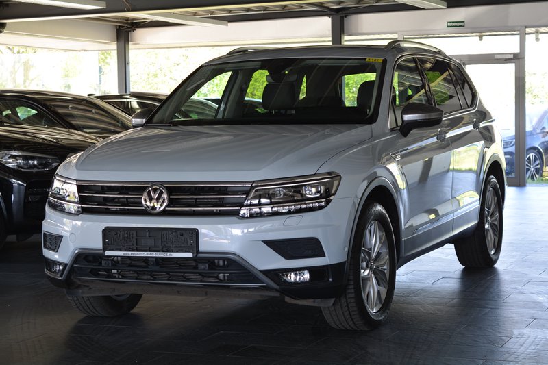 Volkswagen Tiguan Allspace Highline 4Motion ACC/AHK/LED/HEAD-UP/PANORAMA/LEDER
