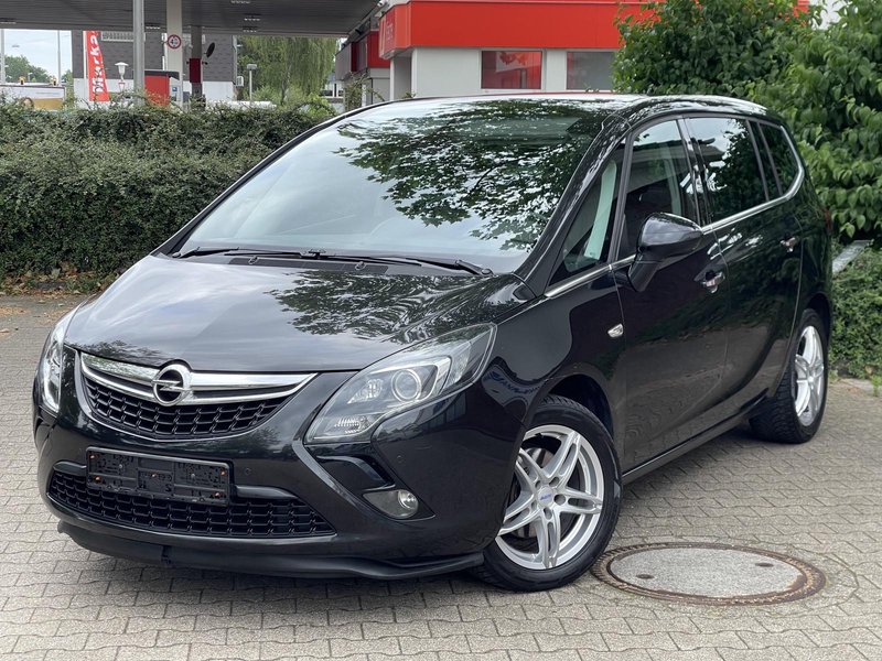 Opel Zafira C Tourer 2.0 CDTI Innovation EDITION* 7- SITZER* KLIMA* TÜV NEU* PDC* E-FENSTER* SHZ* PANO