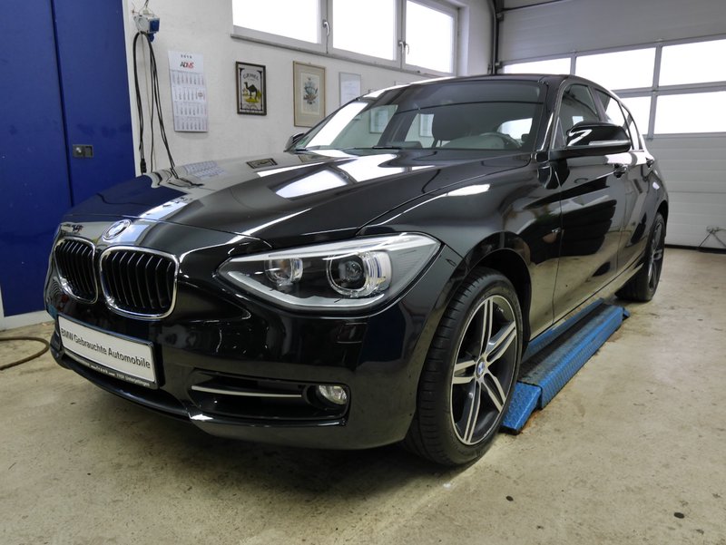 BMW 118i Sport Line 170PS incl.1 J. GARANTIE