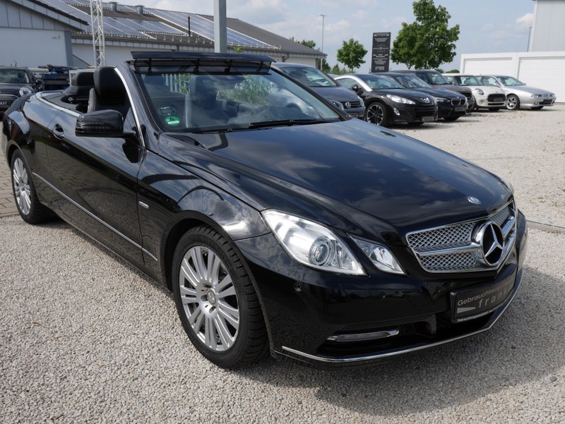 Mercedes-Benz E 200 CGI BlueEfficiency sehr gepflegt, 1 J. GARANTIE