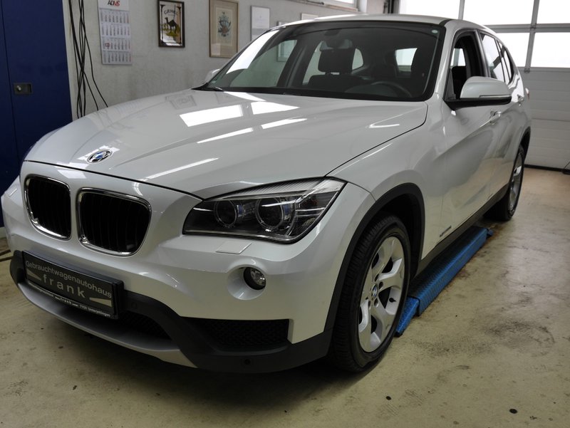 BMW X1 sDrive 20i sehr gepflegt,1HAND, incl 1 J. GARANTIE