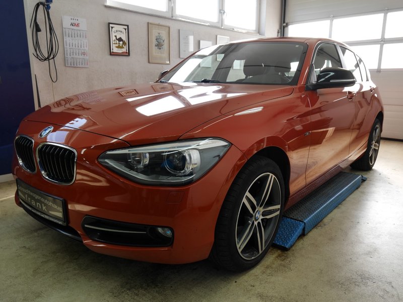 BMW 114i Sport Line XENON,incl. 1J. GARANTIE