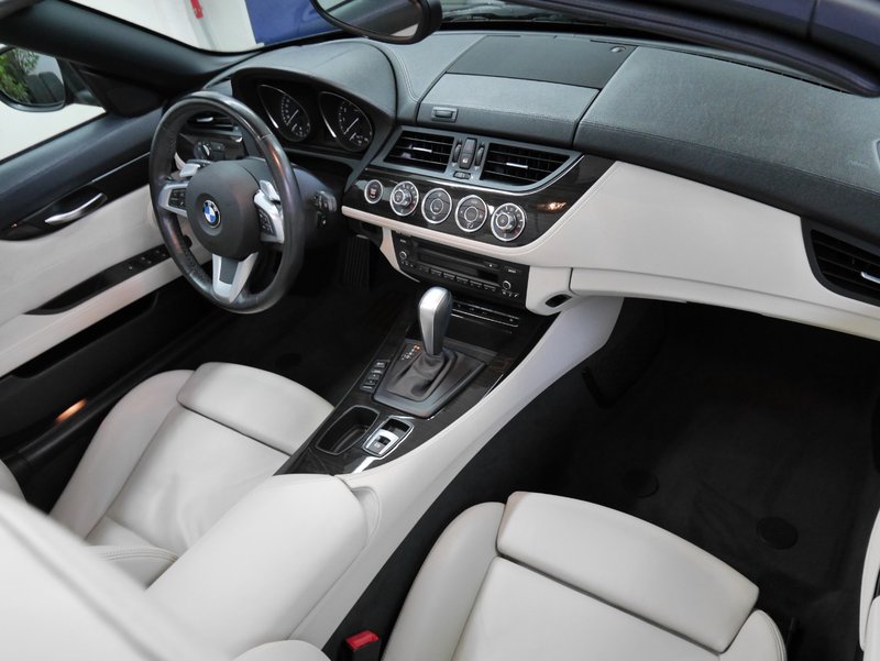 BMW Z4 sDrive 23i sehr gepflegt,1 HAND, ,incl.1J. GARANTIE