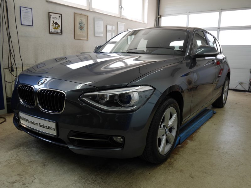 BMW 118i Sport Line XENON,NAVI,SD,incl.1J.GARANTIE