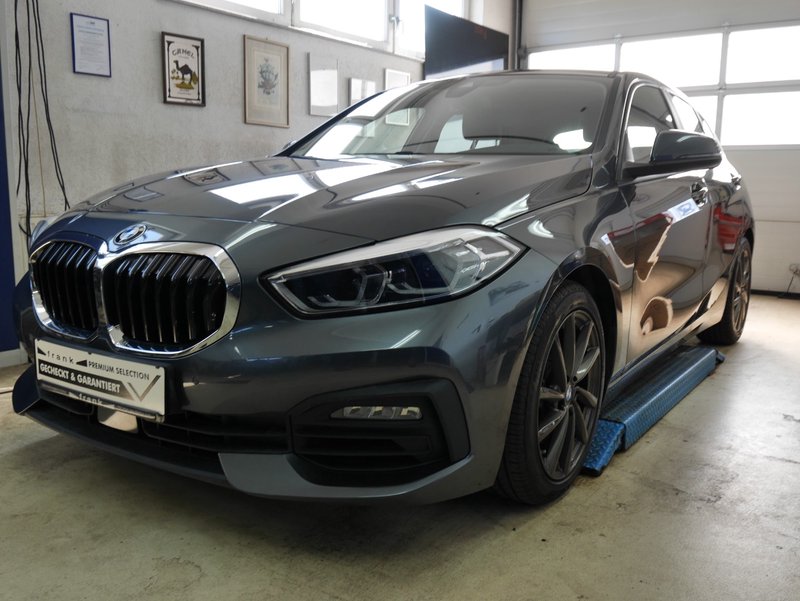 BMW 118 i Advantage F40 NP 33000, 17 ZOLL,LED,SHZ,PDC