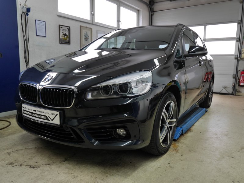 BMW 218d Aktive Tourer Sport-Line incl.1J.GARANTIE