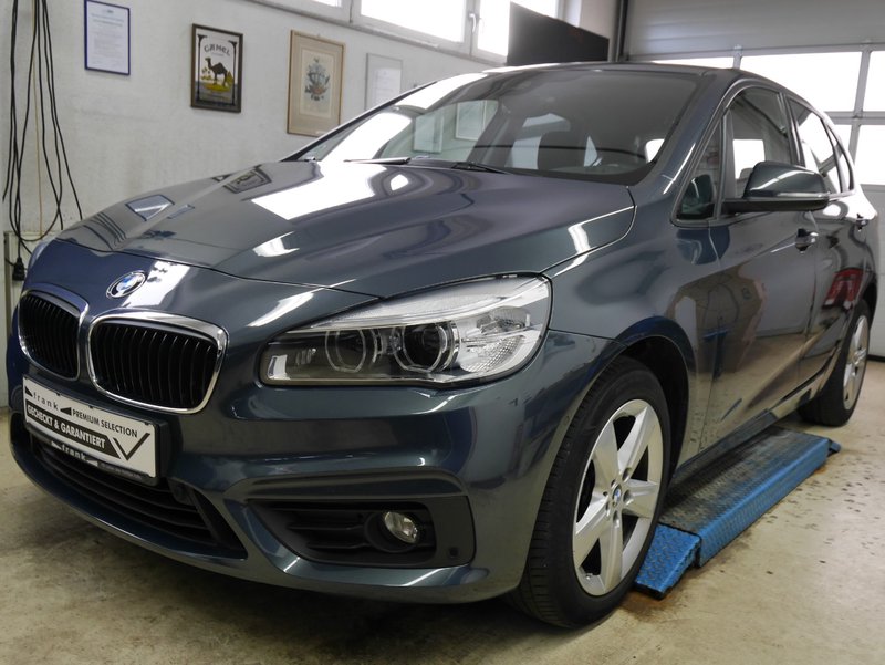 BMW 218d Active Tourer NAVI,HIFI,LED,RÜCKFAHR,1J.GARANTIE