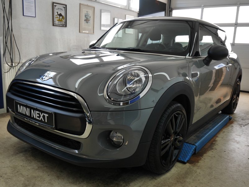 MINI Mini One PDC,17ZOLL,Bluetooth,incl.1J.GARANTIE