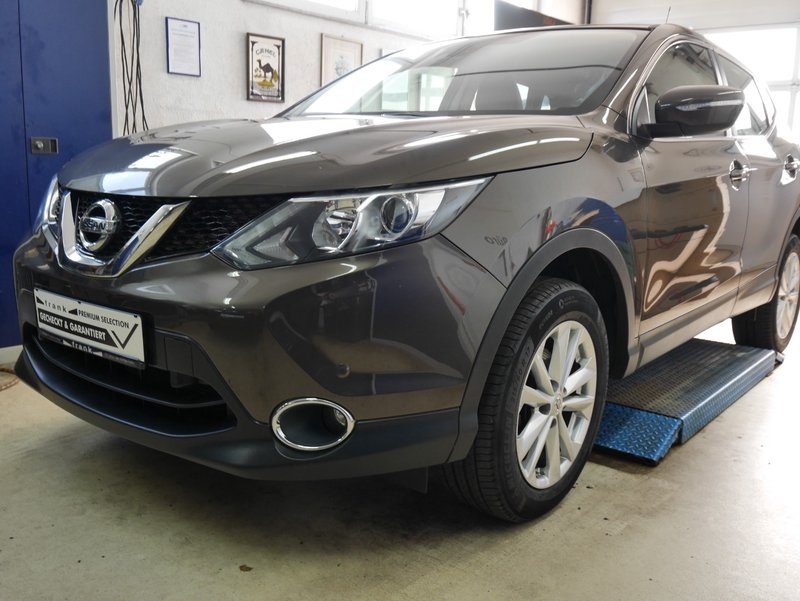 Nissan Qashqai 1.2 DIG-T Acenta SHZ,PDC,Kamera,1J.GARANTIE