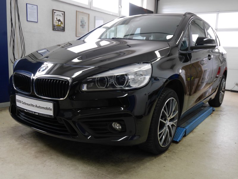 BMW 220d Active Tourer NAVI,LED,Sportsitze,1J.GARANTIE