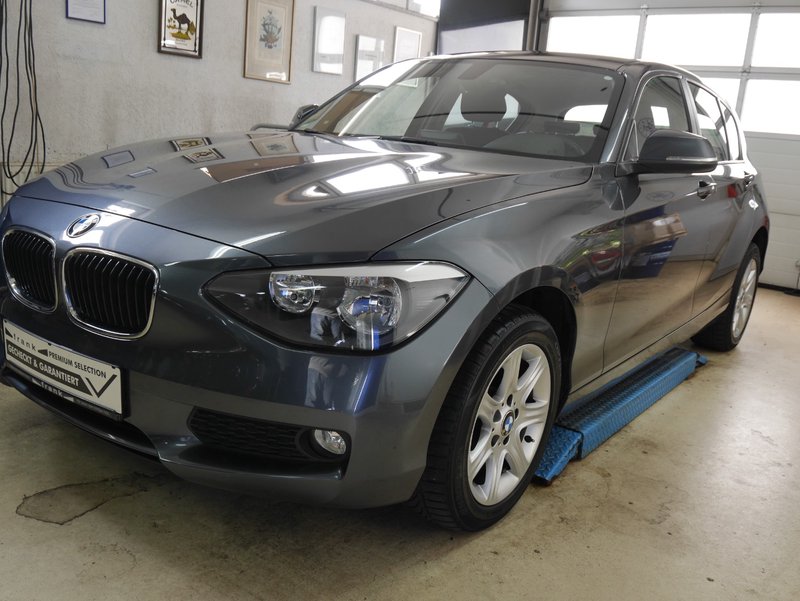 BMW 116i Aut. PDC;SHZ,incl.1 J.GARANTIE