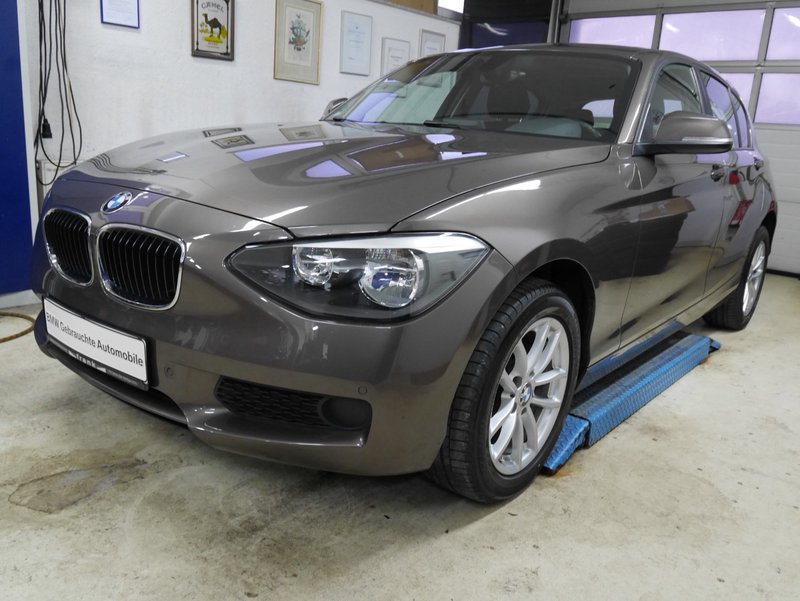 BMW 116i PDC,SHZ,SCHIEBEDACH,NAVI,incl.1J.GARANTIE