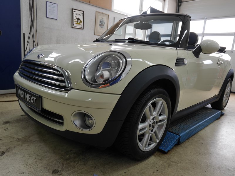 MINI Mini Cabrio Cooper scheckheftgepflegt, 2 Hand