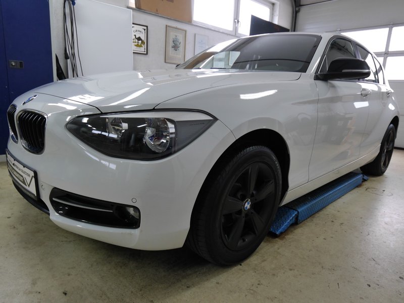 BMW 116i Sport Line NAVI, incl. 1 J.GARANTIE