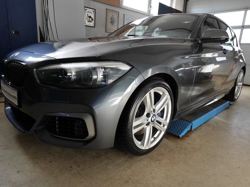 BMW M140i x Drive Special Edition incl.1.J.GARANTIE