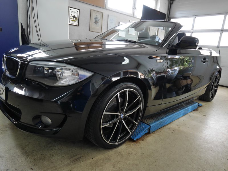 BMW 118i M-Sportfahrwerk,Sportsitze,1J.GARANTIE