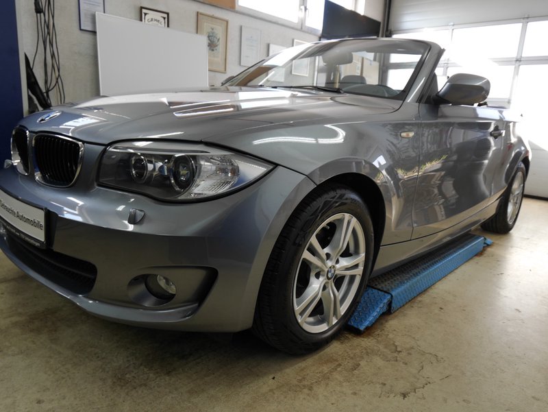 BMW 118i Cabrio 2HAND,GARAGENWAGEN 1J.GARANTIE
