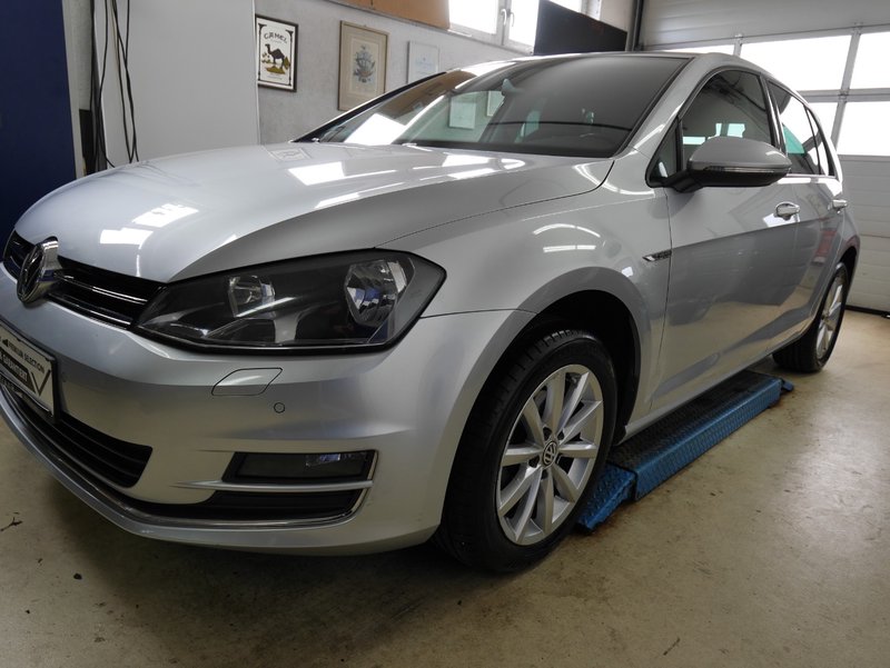 Volkswagen Golf VII Lounge ,NAVI,SHZ,PDC, incl. 1 J.GARANTIE