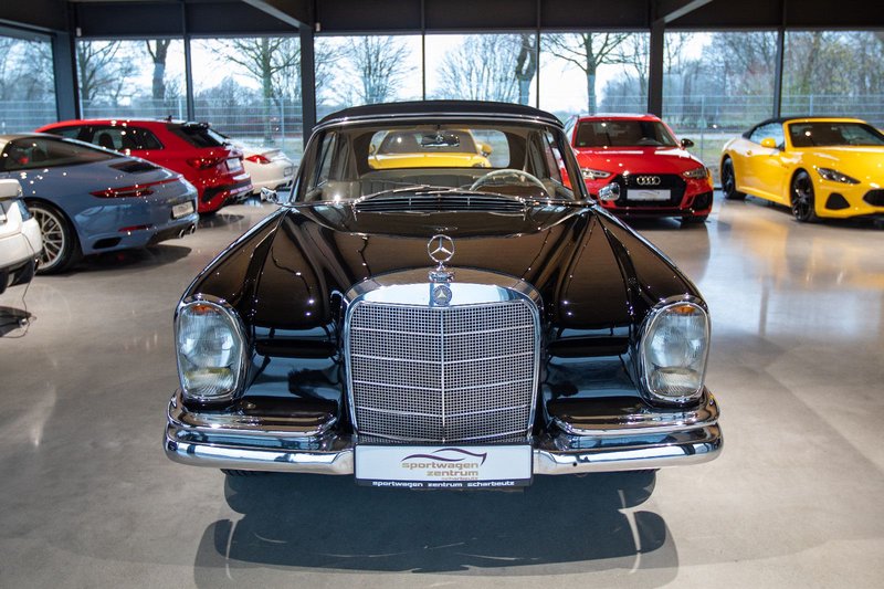 Mercedes-Benz 220 SE Cabrio SEHR GEPFL. Motor neu überh. 0km