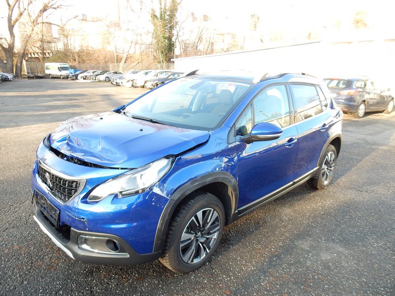 Peugeot 2008 1.2 i Allure Navi.Panoramadach