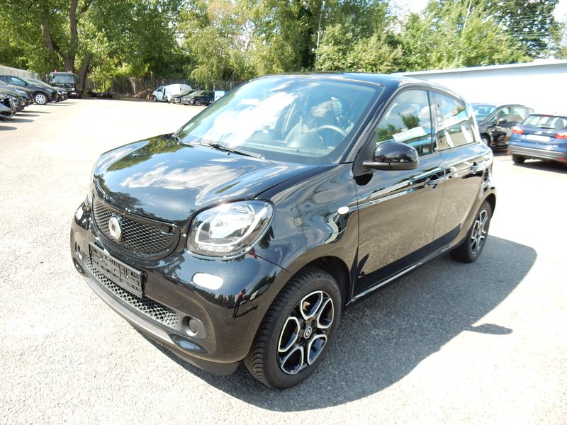 Smart forfour Prime Autom. Navi. Klimaautom.Panoramadach. SHZ.Alu.