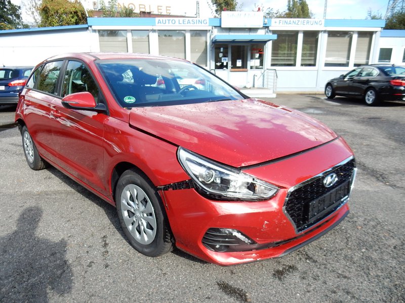 Hyundai I30 1 0 I Pure Hyunday I30 1 0 I Kombi Pure Gebraucht Kaufen In Hamburg Preis 6900 Eur Int Nr 31 Verkauft