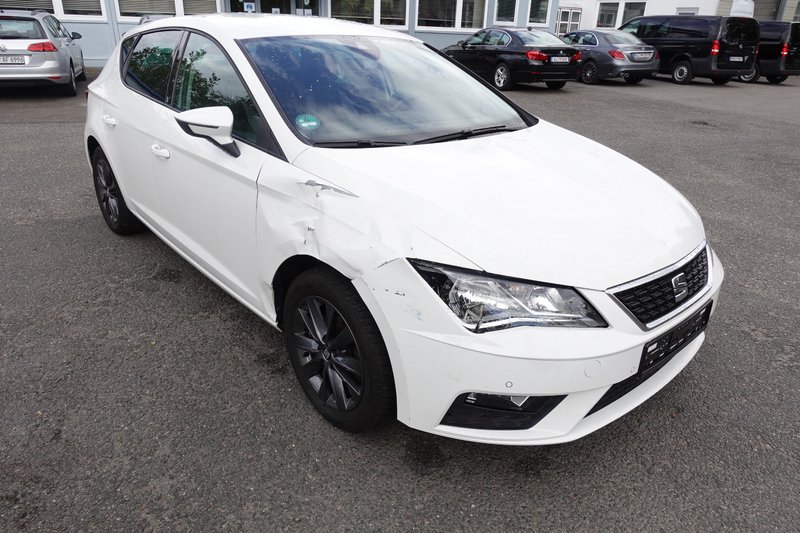 Seat Leon 1,5 TSI Style Kamera. Klima Alu. PDC.