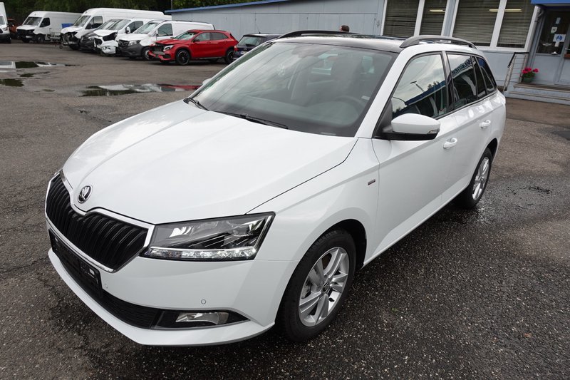 Skoda Fabia Combi 1.0 TSI Drive Kamera. Navi. Klimaaut. Alu. SHZ. Panoramedach.