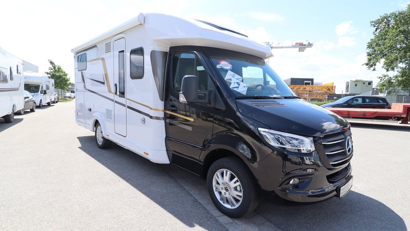 Eura Mobil Profila T 726 EF MondialPlusS Mod.24 Hubbett AHK Fahrassitent