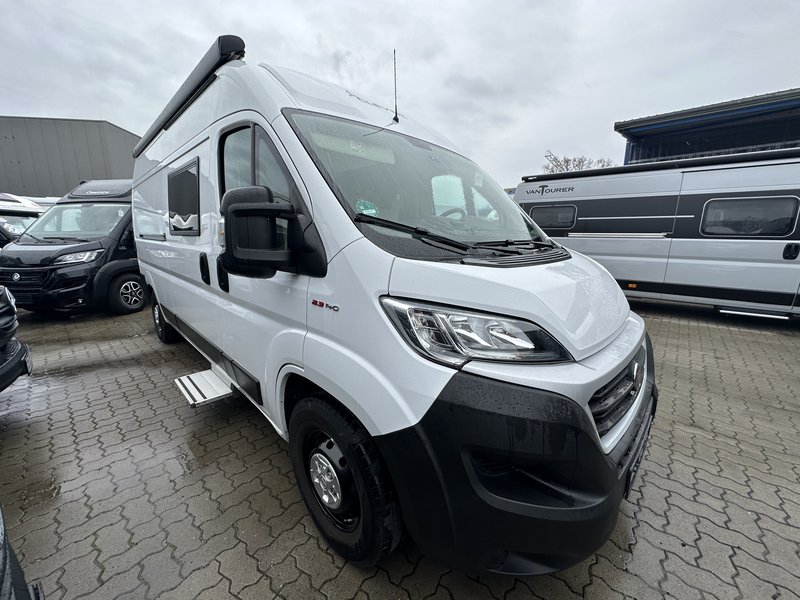 Clever 600 Celebration AHK Solar Kamera Markise
