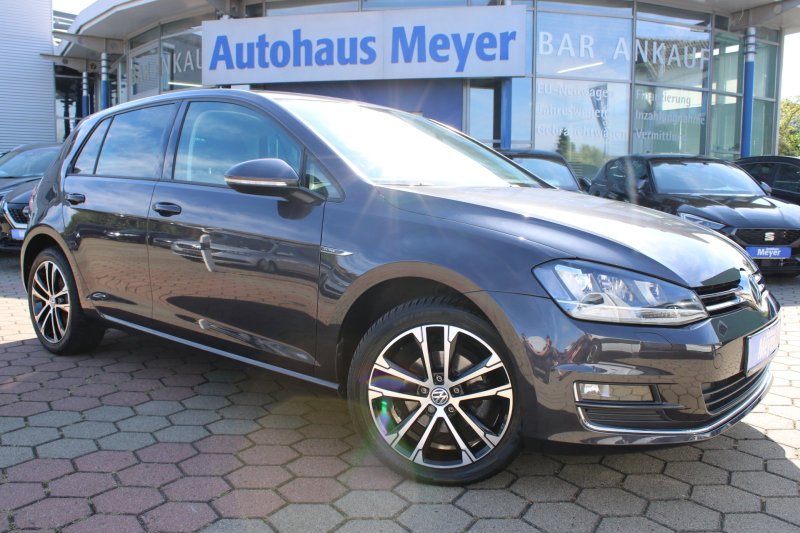 Volkswagen Golf VII 1.2 TSI Lounge BMT Bi-Xenon/Navi/Lenkradheizung/SHZ