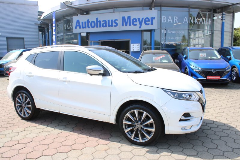 Nissan Qashqai 1.3 DIG-T Tekna Navi/LED/Leder/ACC/Pano